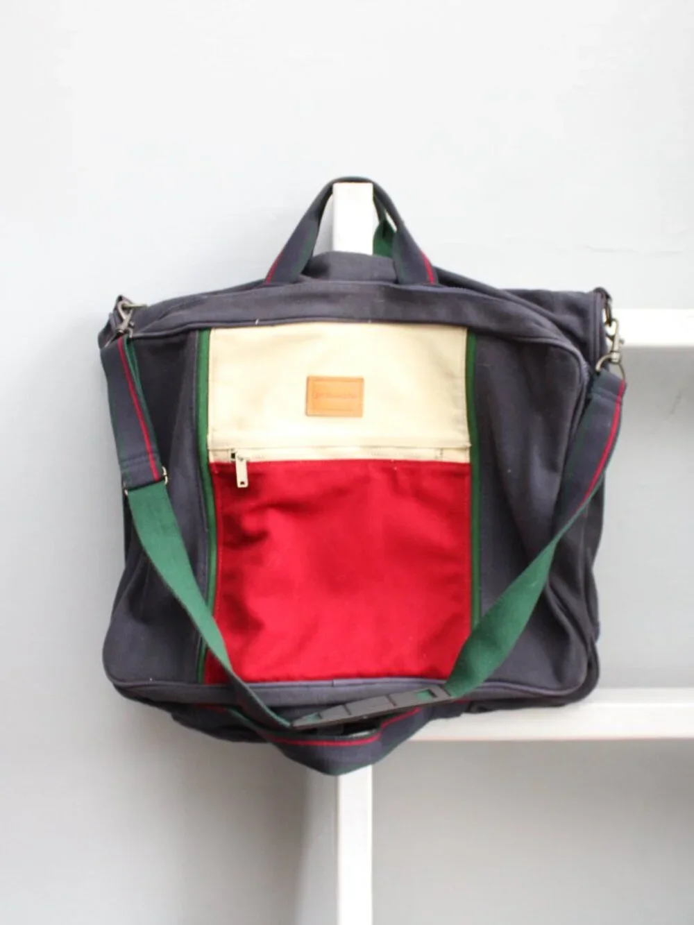 VINTAGE 80s THICK CANVAS JP Hampton GARMET TRAVEL LUGGAGE COLOR BLOCK OVERNIGHT